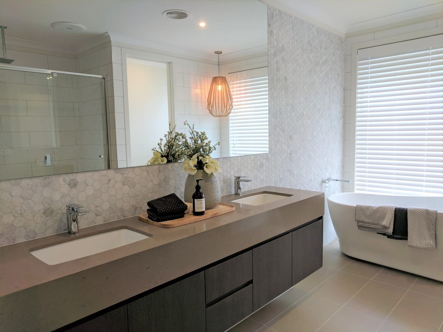 BIANCO CARRARA HEXAGON MOSAIC_RMS TRADERS_INTERNAL MOSAIC AND SPLASHBACK SUPPLIER MELBOURNE (8)