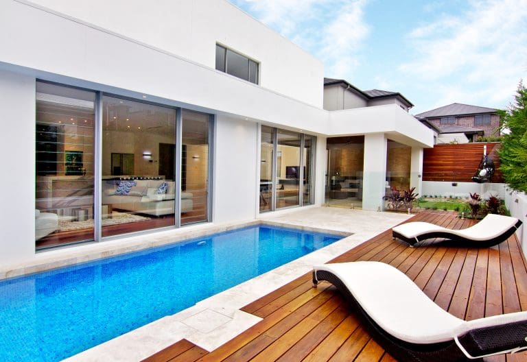 CLASSIC LIGHT TRAVERTINE_RMS TRADERS_NATURAL STONE BATHROOM TILES POOL COPING SUPPLIER MELBOURNE (7)