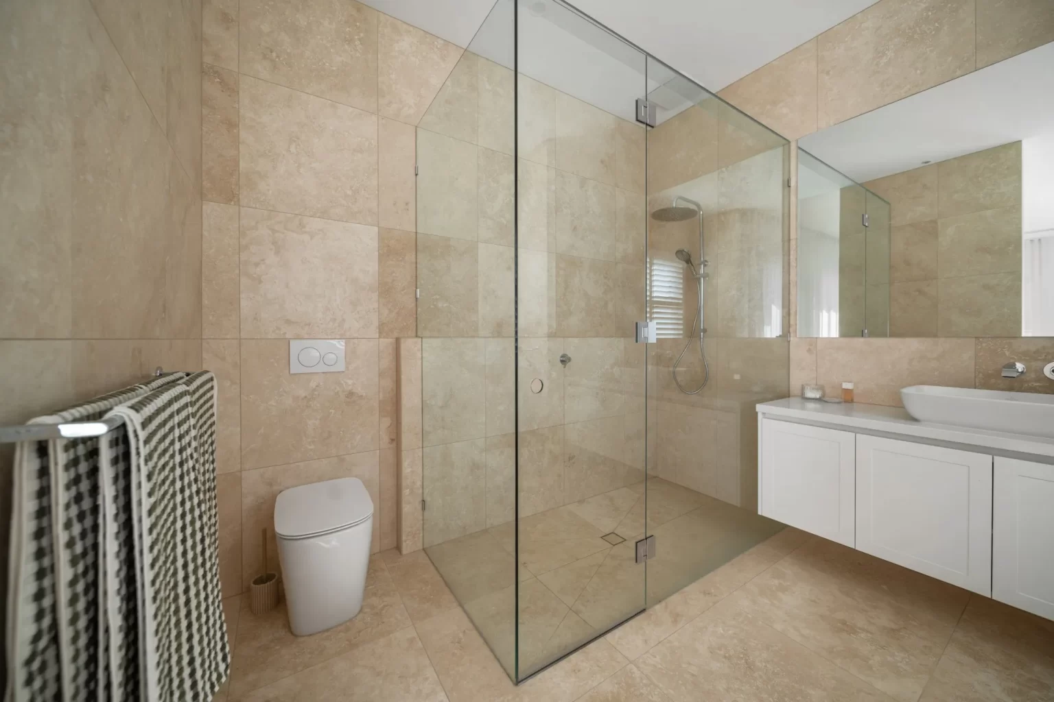 CLASSIC_LIGHT_CROSS_CUT_TRAVERTINE_RMS_TRADERS_NATURAL_STONE_SUPPLIER_MELBOURNE (20)