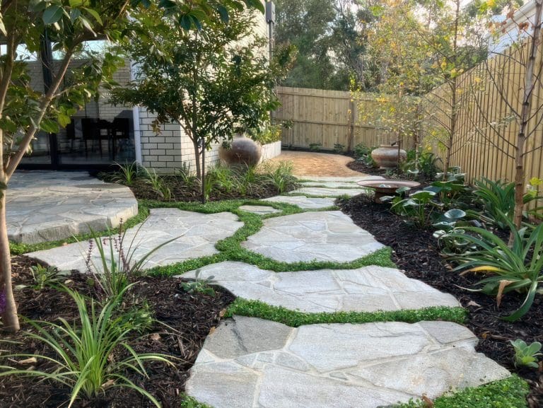 LODEN QUARTZ CRAZY PAVING_RMS TRADERS_NATURAL STONE SUPPLIER FACADE GREY CRAZY PAVING MELBOURNE (6)