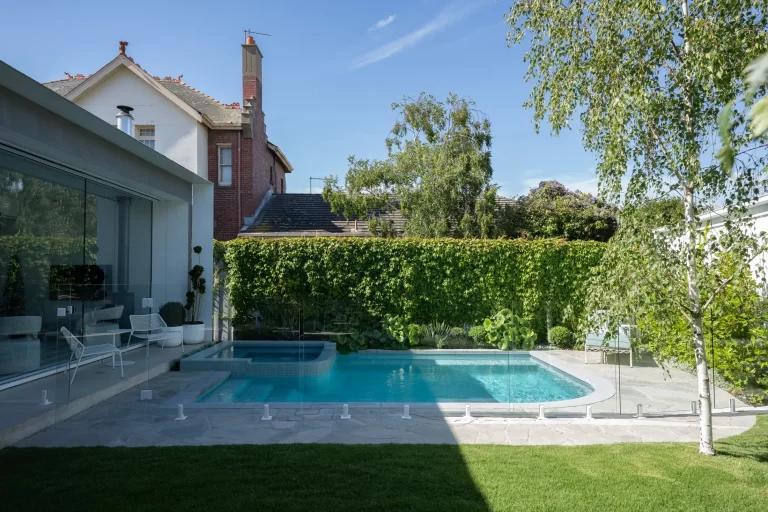 LODEN_QUARTZ_CRAZY_PAVING_RMS_TRADERS_NATURAL_STONE_SUPPLIER_MELBOURNE