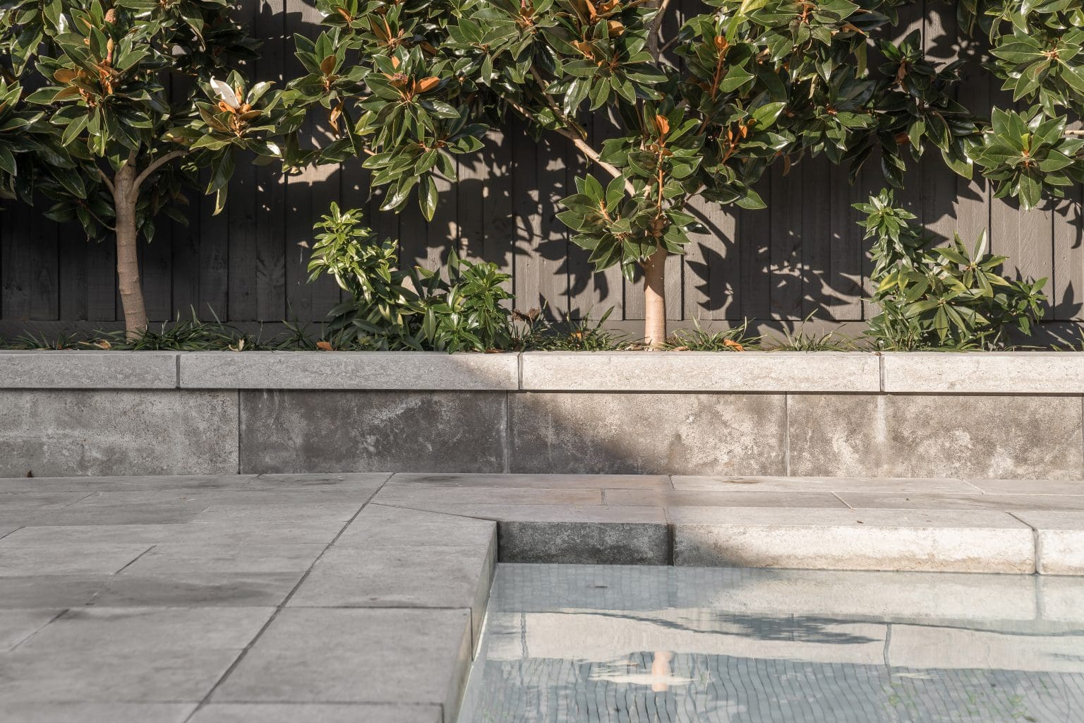 LONDON GREY BRUSHED LIMESTONE_RMS TRADERS_NATURAL STONE GREY PAVERS POOL COPING SUPPLIER MELBOURNE (7)