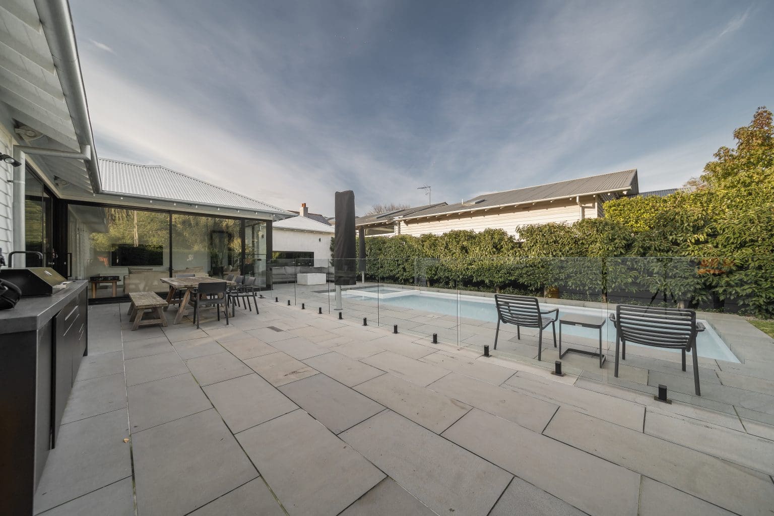 PREMIUM BLUESTONE CAT PAW SAWN_RMS TRADERS_NATURAL STONE PAVER & POOL COPING INTERNAL TILE SUPPLIER MELBOURNE (36)