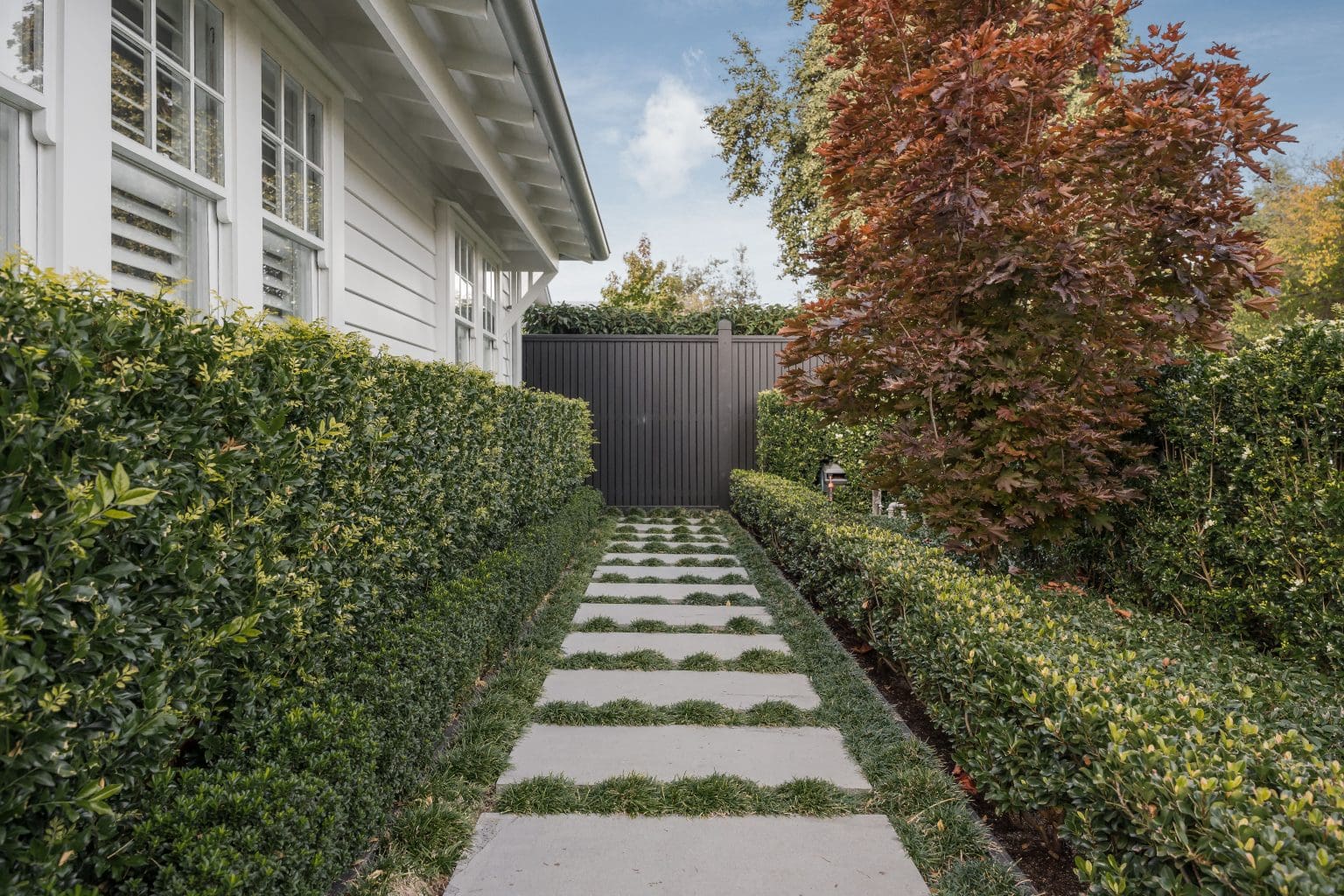 PREMIUM BLUESTONE CAT PAW SAWN_RMS TRADERS_NATURAL STONE PAVER & POOL COPING INTERNAL TILE SUPPLIER MELBOURNE (51)