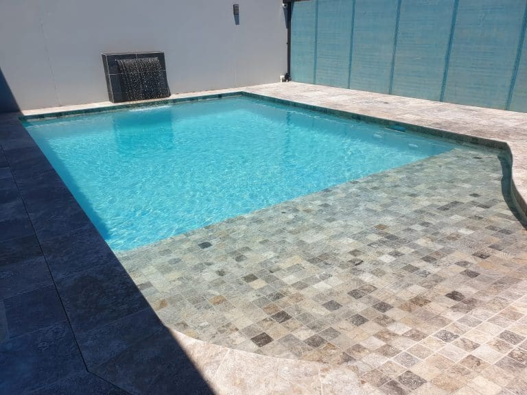 SILVER TRAVERTINE COBBLESTONE_RMS NATURALS_NATURAL STONE PAVER SUPPLIER MELBOURNE (10)-gigapixel-standard-scale-4_00x