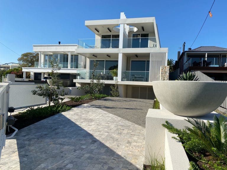 SILVER TRAVERTINE COBBLESTONE_RMS NATURALS_NATURAL STONE PAVER SUPPLIER MELBOURNE (1)xx