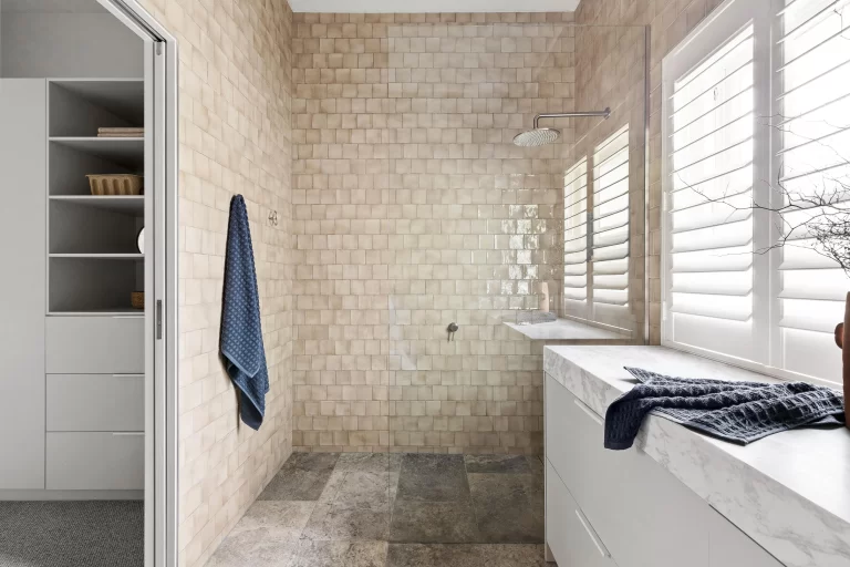 SILVER_UNFILLED_TRAVERTINE_RMS_TRADERS_NATURAL_STONE_SUPPLIER_MELBOURNE_003