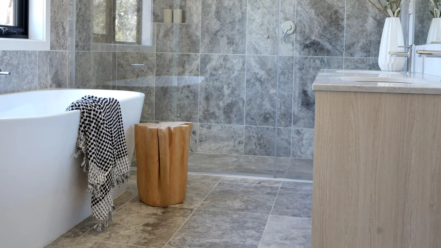 SILVER_UNFILLED_TRAVERTINE_RMS_TRADERS_NATURAL_STONE_SUPPLIER_MELBOURNE_004