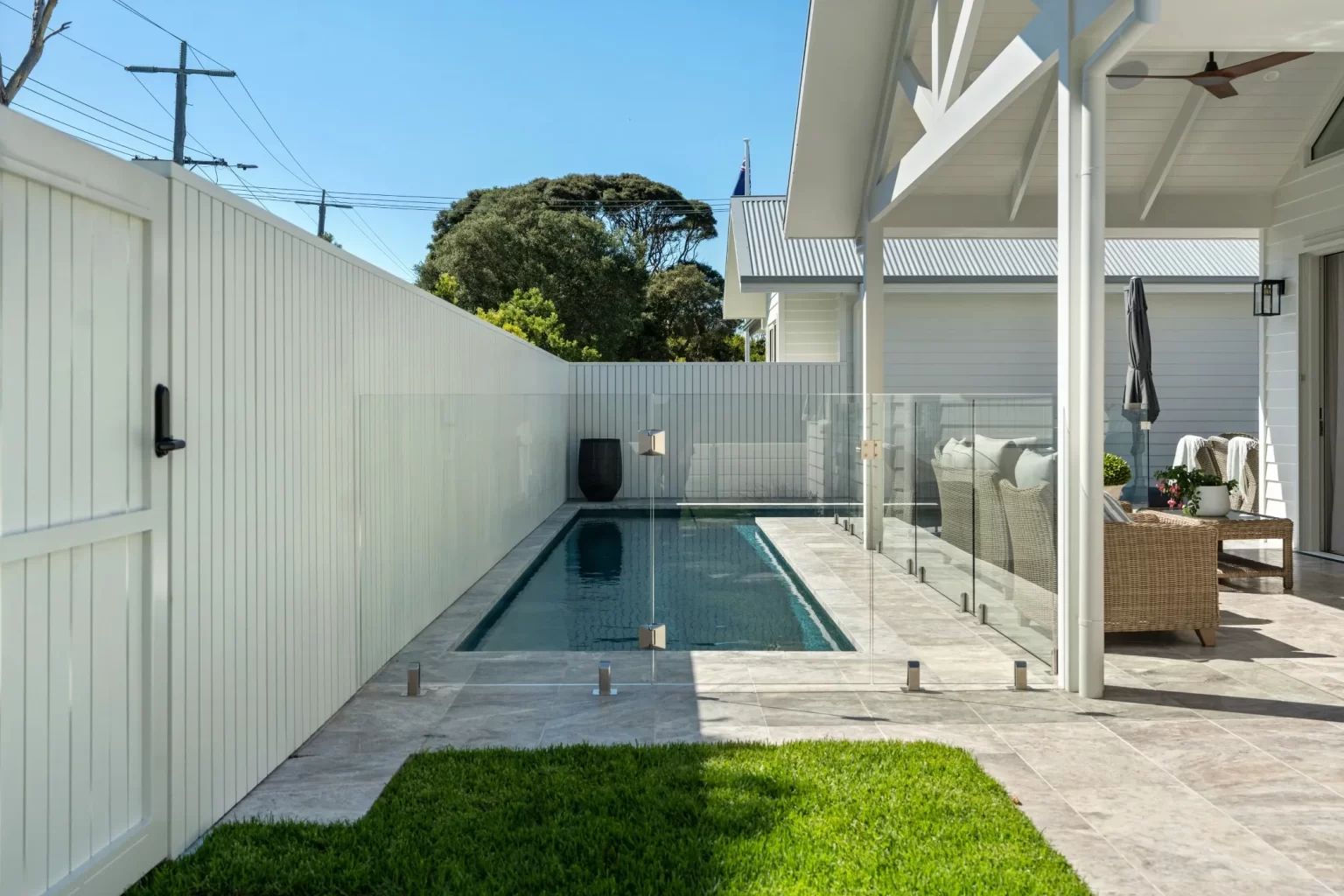 SILVER_UNFILLED_TUMBLED_TRAVERTINE_RMS_TRADERS_NATURAL_STONE_SUPPLIER_MELBOURNE (19)