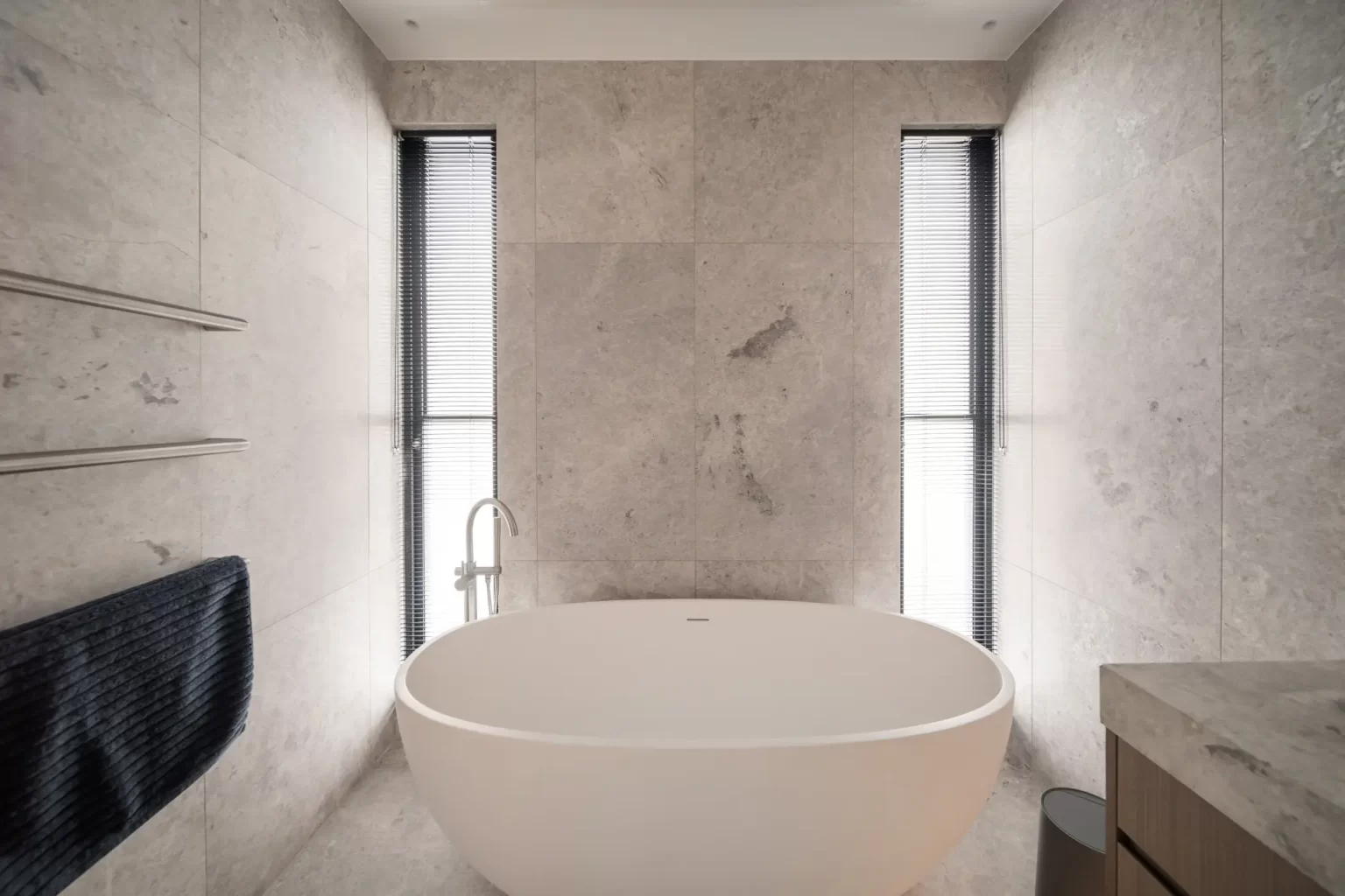 TUNDRA_GREY_LIGHT_HONED_LIMESTONE_RMS_TRADERS (25)