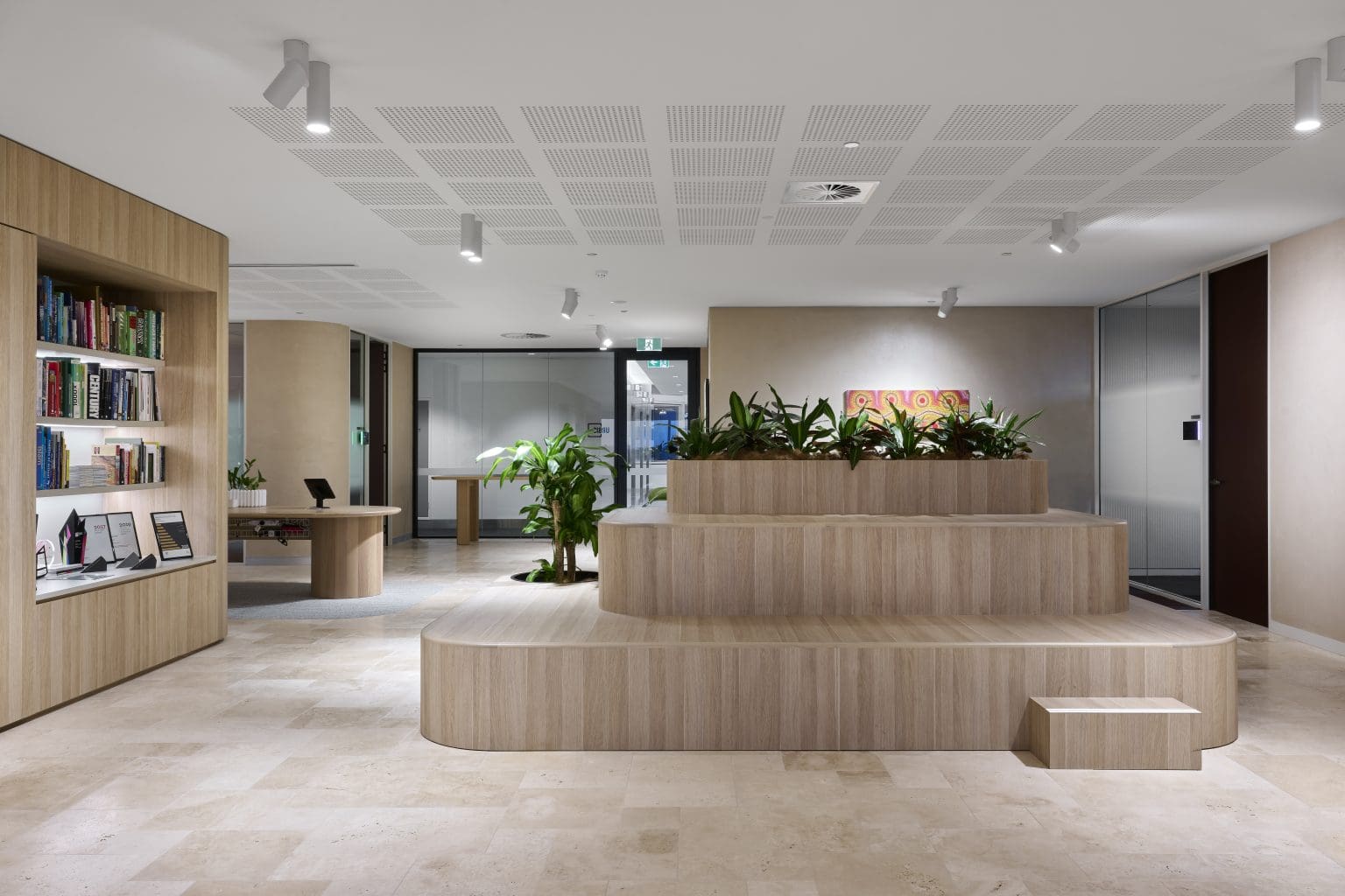 TUSCAN PREMIUM UNFILLED & TUMBLED TRAVERTINE_RMS TRADERS_NATURAL STONE PAVERS & POOL COPING SUPPLIER MELBOURNE (3)