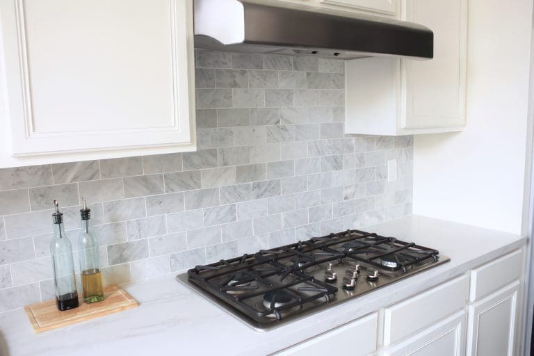 BIANCO CARRARA POLISHED SUBWAY TILES_RMS TRADERS_NATURAL STONE KITCHEN SPLASHBACK FEATURE WALL SUPPLIER MELBOURNE (5)