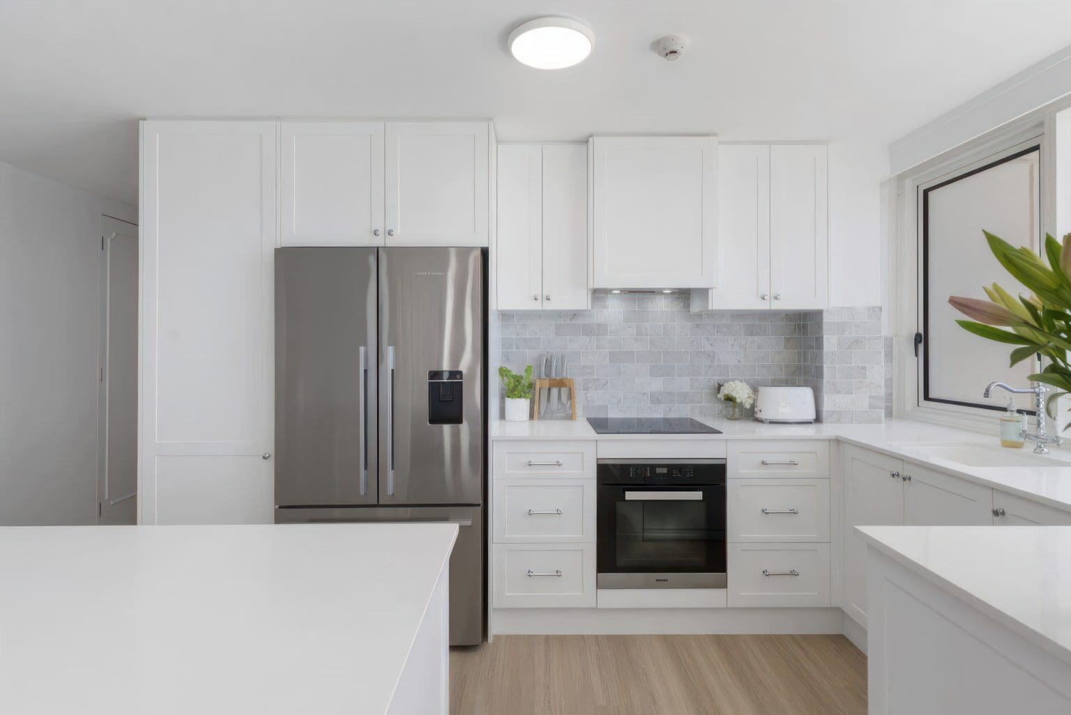 BIANCO CARRARA POLISHED SUBWAY TILES_RMS TRADERS_NATURAL STONE KITCHEN SPLASHBACK FEATURE WALL SUPPLIER MELBOURNE (6)