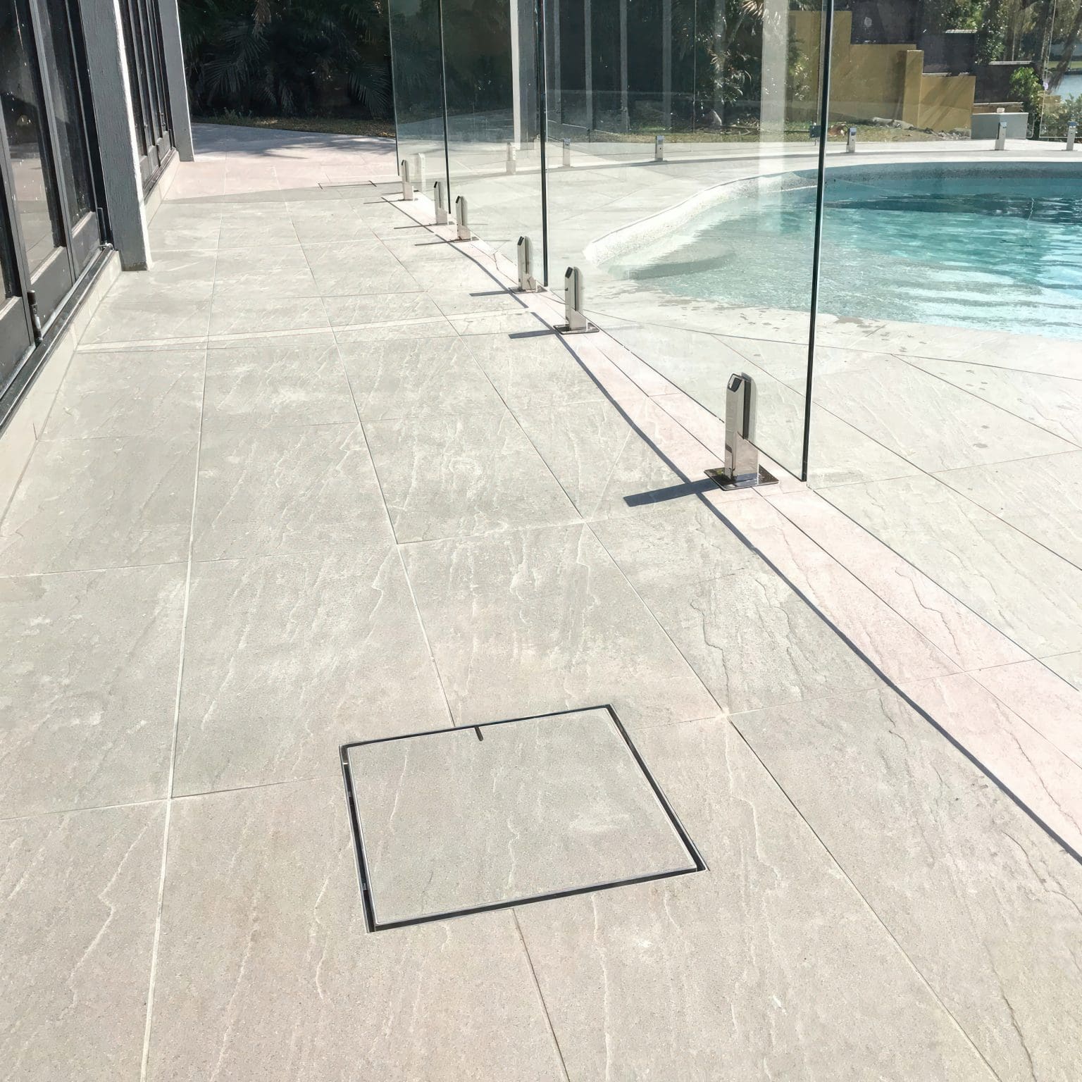 HIDE DRAIN COVER LID_RMS TRADERS_NATURAL STONE SUPPLIER MELBOURNE 3