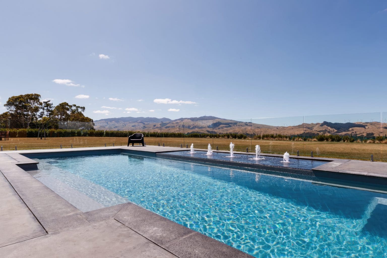 CREATOR: gd-jpeg v1.0 (using IJG JPEG v62), quality = 82