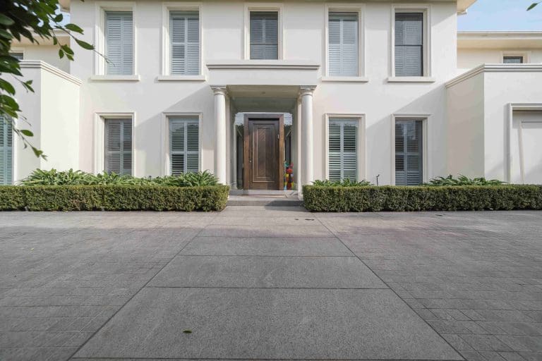 IMPALA BLACK FLAMED GRANITE_RMS TRADERS_NATURAL STONE SUPPLIER POOL COPING MELBOURNE (17)