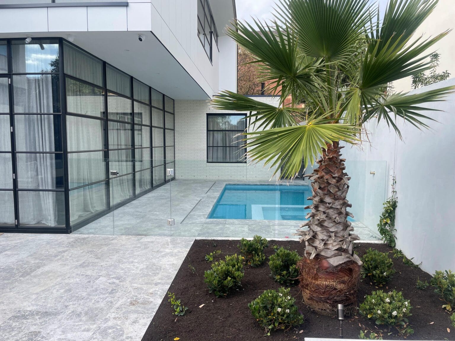 TUNDRA GREY SANDBLASTED LIMESTONE_RMS TRADERS_NATURAL STONE SUPPLIER POOL COPING PAVERS MELBOURNE (1)