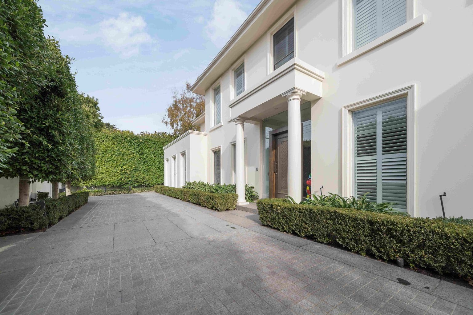 IMPALA BLACK FLAMED GRANITE COBBLESTONE_RMS TRADERS_NATURAL STONE DRIVEWAYS SUPPLIER MELBOURNE (16)