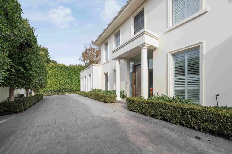 IMPALA BLACK FLAMED GRANITE COBBLESTONE_RMS TRADERS_NATURAL STONE DRIVEWAYS SUPPLIER MELBOURNE (16)