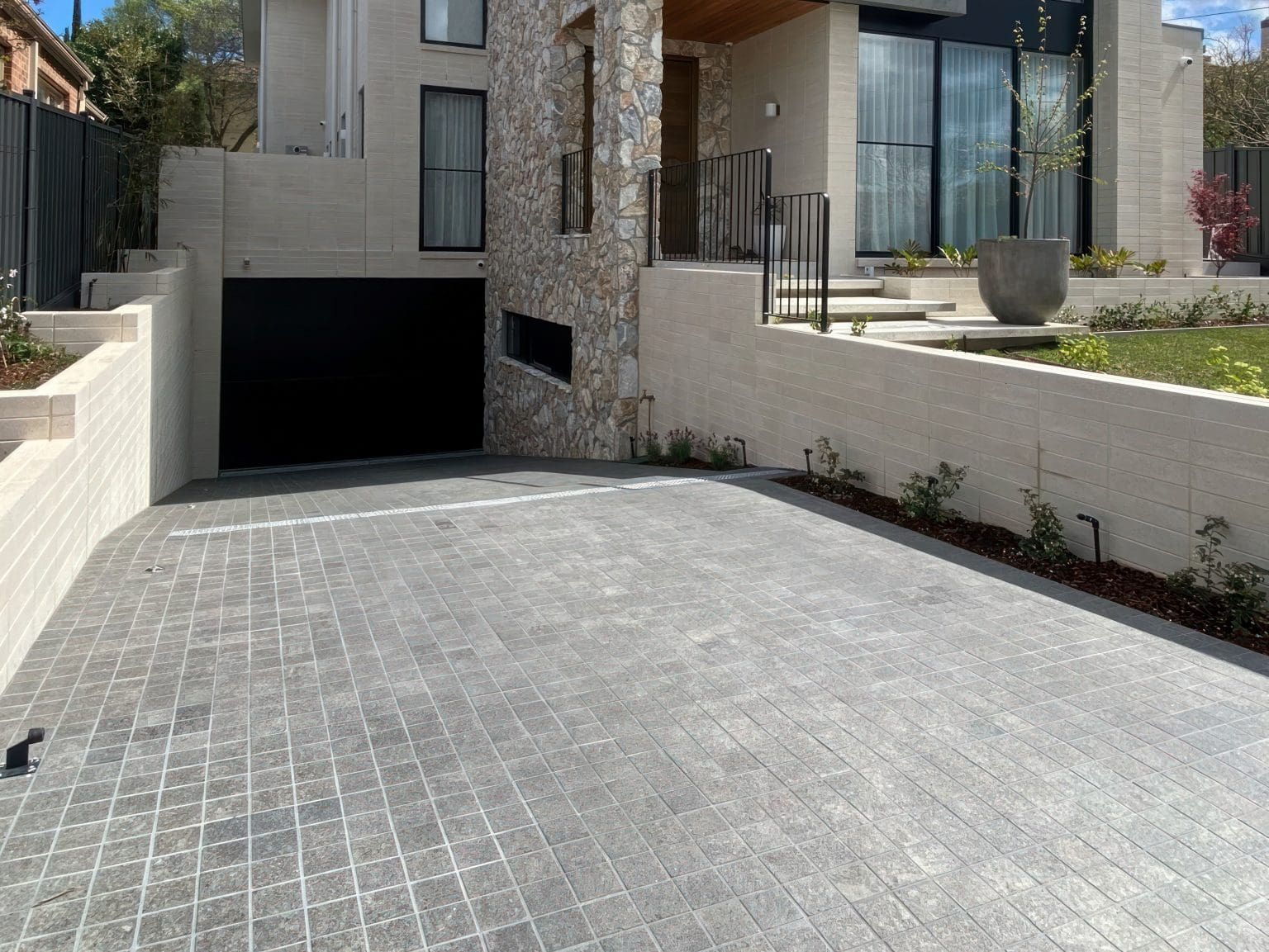 IMPALA BLACK FLAMED GRANITE COBBLESTONE_RMS TRADERS_NATURAL STONE DRIVEWAYS SUPPLIER MELBOURNE (3)