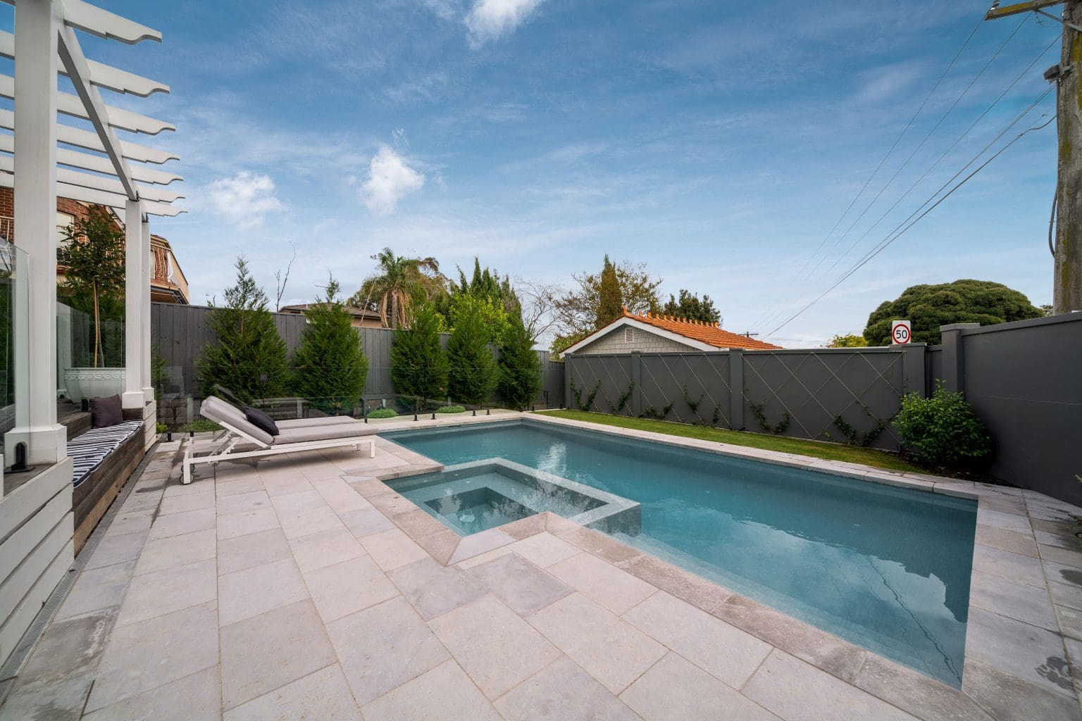 LONDON GREY SANDBLASTED LIMESTONE_RMS TRADERS_NATURAL STONE PAVERS & POOL COPING LIGHT GREY LIMESTONE SUPPLIER MELBOURNE (15)
