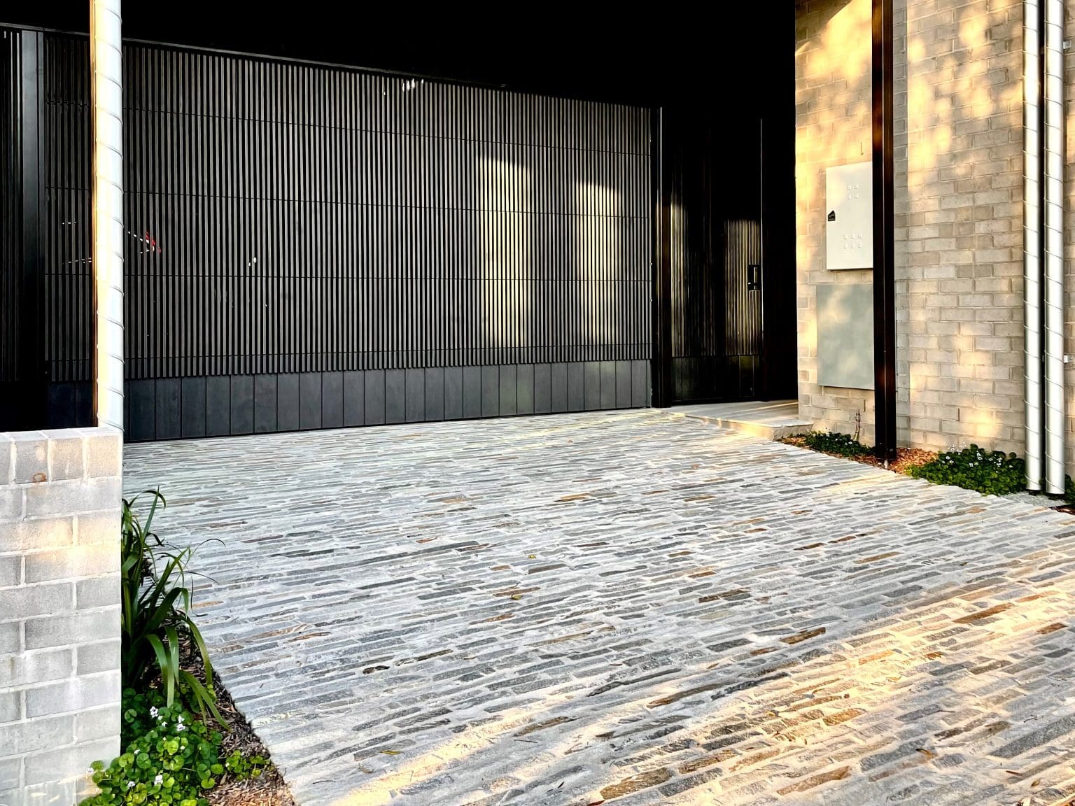 LODEN QUARTZ FILETTI_RMS TRADERS_NATURAL STONE PAVERS DRIVEWAY FIREPLACE SUPPLIER MELBOURNE (8)X