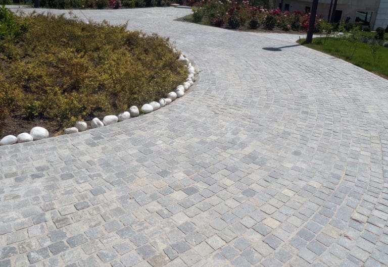 LODEN QUARTZ SPLIT COBBLESTONES_RMS TRADERS_NATURAL STONE DRIVEWAY SUPPLIER MELBOURNE (16)
