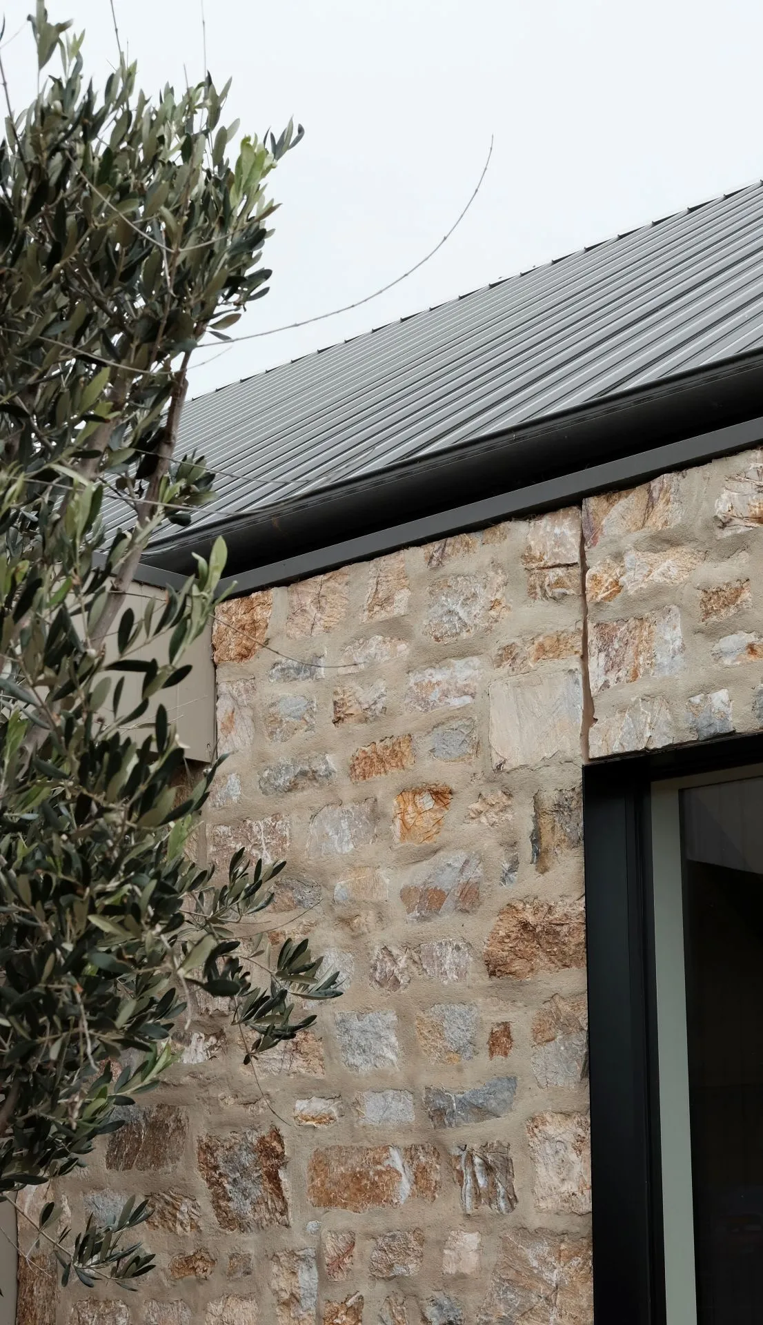 AIRLIE STONE WALL CLADDING RMS TRADERS NATURAL STONE SUPPLIER MELBOURNE 002 Natural Stone - RMS Traders