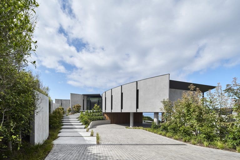 PREMIUM BLUESTONE COBBLESTONES_RMS TRADERS_NATURAL STONE PATH DRIVEWAY SUPPLIER MELBOURNE (12)