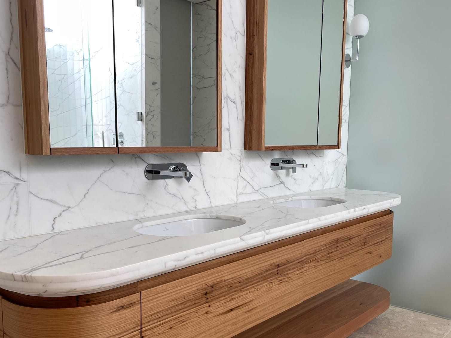 CALACATTA MARBLE_RMS TRADERS_NATURAL STONE BATHROOM KITCHEN TILES SLABS SUPPLIER MELBOURNE (8)X