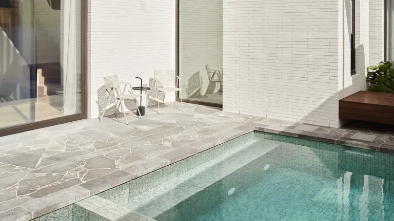 LONDON_GREY_BRUSHED_TUMBLED_LIMESTONE_CRAZY_PAVING_RMS_TRADERS (11)