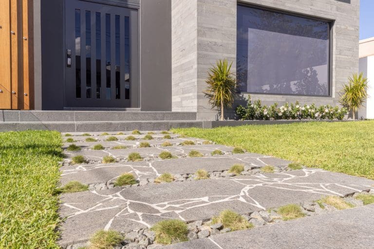 IMPALA BLACK GRANITE CRAZY PAVING_RMS TRADERS_NATURAL STONE SUPPLIER MELBOURNE (2)