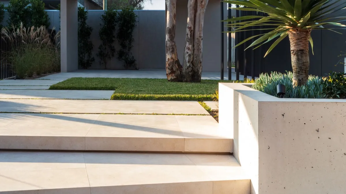 SAVANA_LIGHT_BRUSHED_LIMESTONE_RMS_TRADERS_NATURAL_STONE_SUPPLIER_MELBOURNE_012