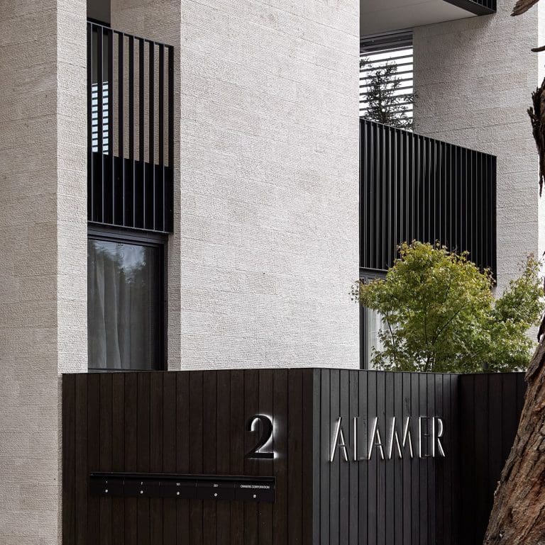 CRAFTLINE MARBLE ROCKWALL STONE WALL CLADDING_RMS TRADERS_NATURAL STONE SUPPLIER FACADE FEATURE WALL MELBOURNE (5)