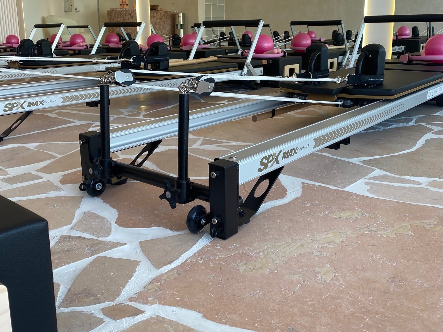 PALM SPRINGS CRAZY PAVING LIMESTONE_RMS TRADERS_NATURAL STONE PAVERS & POOL COPING FACADE INTERNAL PAVERS SUPPLIER MELBOURNE (345)