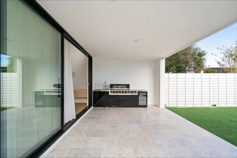 TUNDRA_LIGHT_HONED_LIMESTONE_RMS_TRADERS_NATURAL_STONE_SUPPLIER_MELBOURNE_005