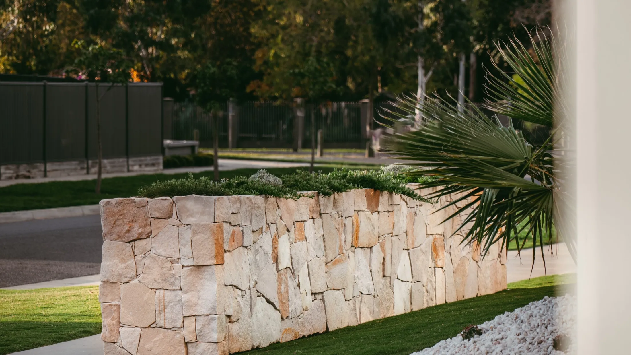 SANTA CRUZ STONE WALL CLADDING RMS TRADERS NATURAL STONE SUPPLIER MELBOURNE (4) Natural Stone - RMS Traders