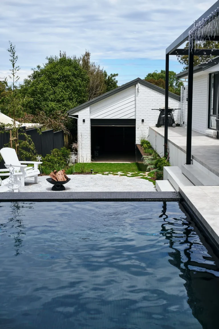 TUNDRA_GREY_CRAZY_PAVING_LIMESTONE_RMS_TRADERS_NATURAL_STONE_SUPPLIER_MELBOURNE_001