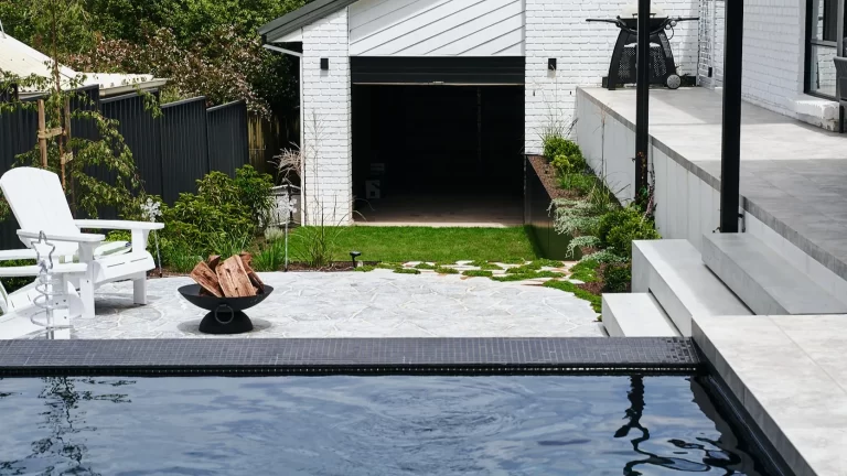 TUNDRA_GREY_HONED_LIMESTONE_CRAZY_PAVING_RMS_TRADERS_NATURAL_STONE_SUPPLIER_MELBOURNE_001