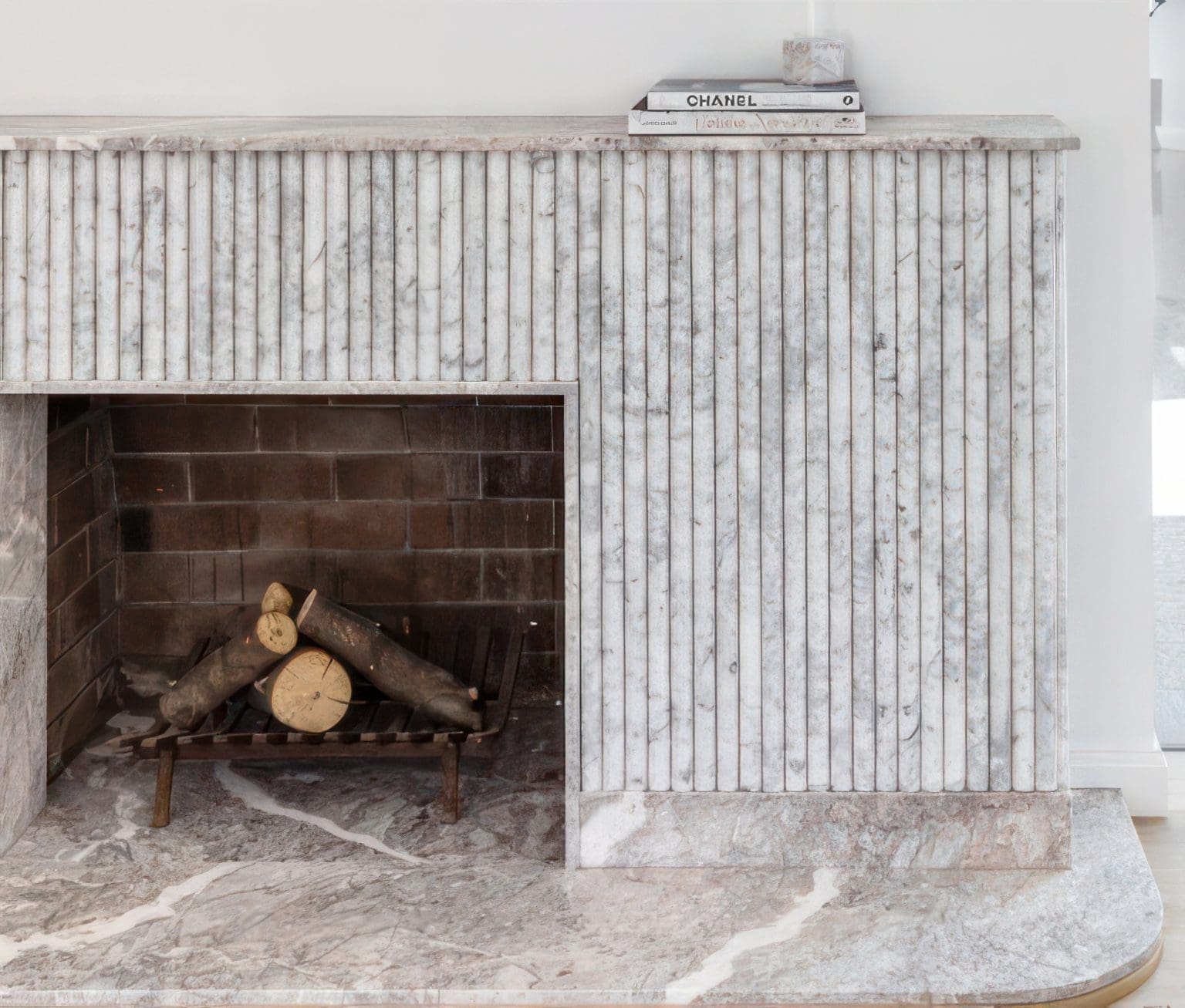 BIANCO CARRARA FLUTES MOSAIC MARBLE_RMS TRADERS_NATURAL STONE KITCHEN SPLASH BACK FEATURE WALL SUPPLIER MELBOURNE