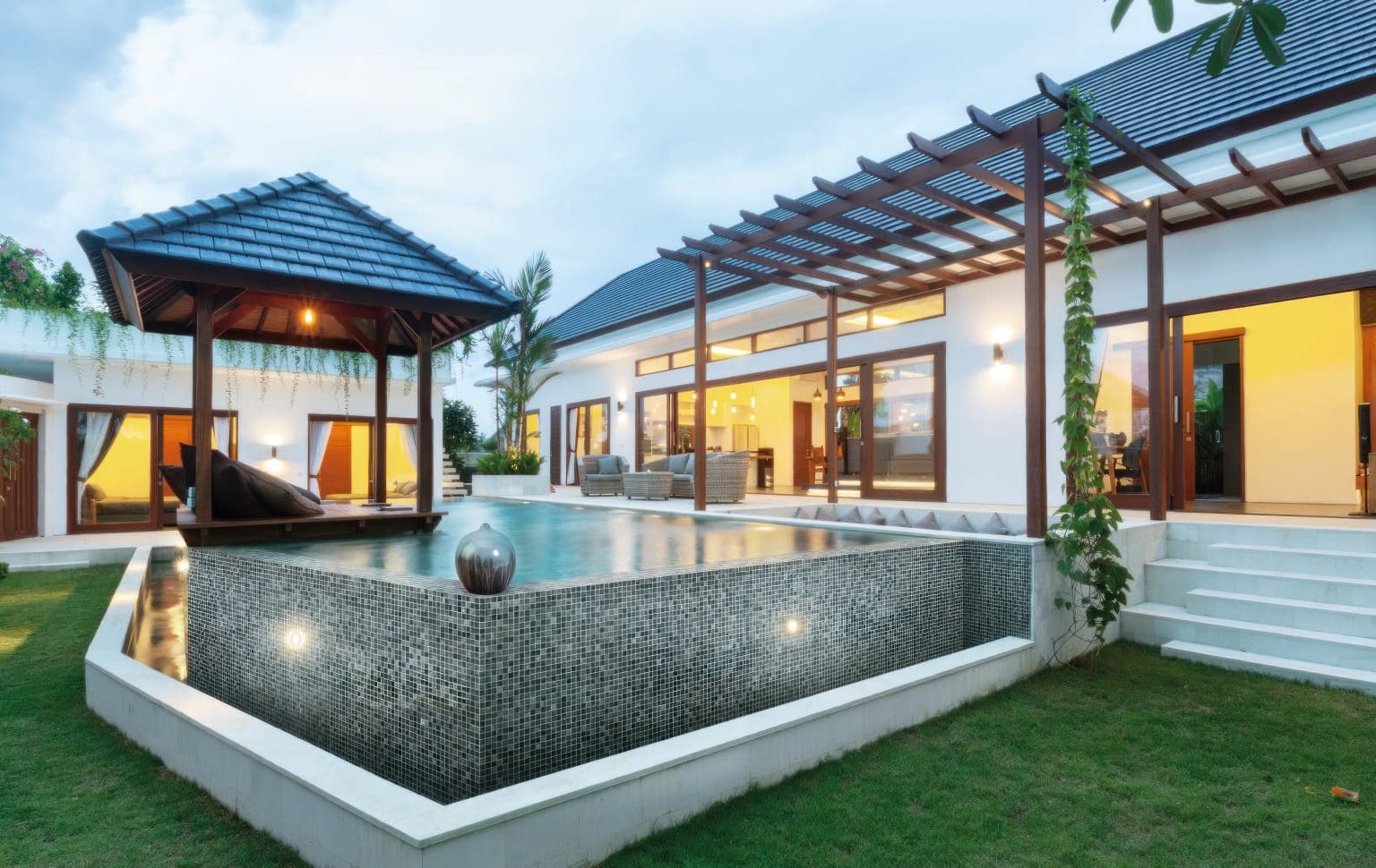 ARRECIFE IRDIS GREY_RMS TRADERS_NATURAL STONE POOL MOSAIC SUPPLIER MELBOURNE (4)-