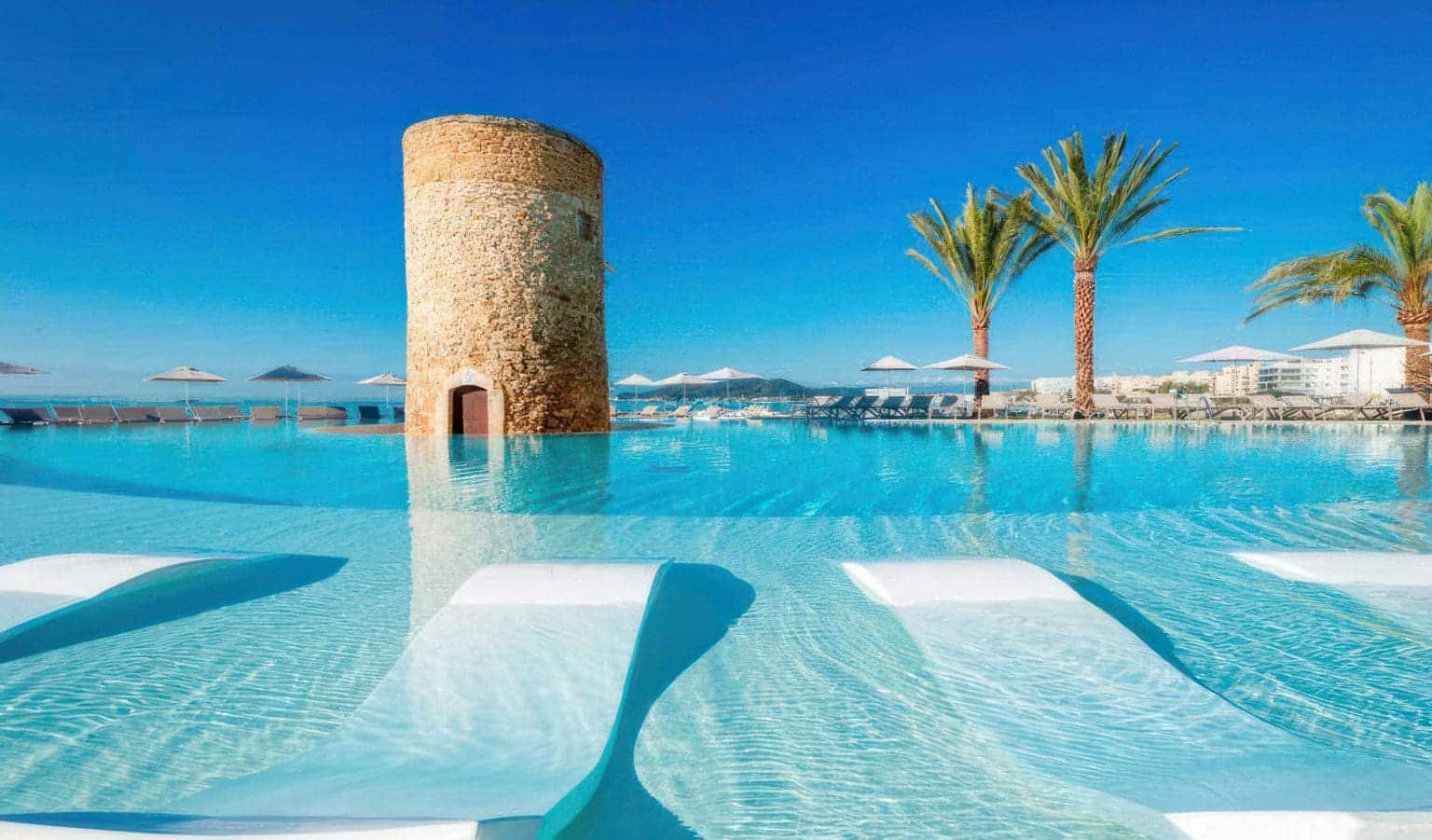 OPALO BLANCO_RMS TRADERS_NATURAL STONE POOL MOSAIC SUPPLIER MELBOURNE (6)