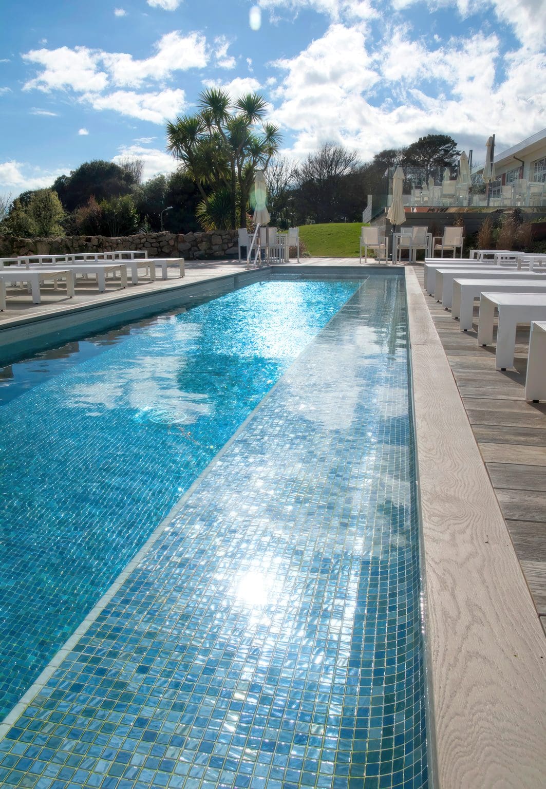 OPALO IRIDISCENT BLUE_RMS TRADERS_NATURAL STONE POOL MOSAIC SUPPLIER MELBOURNE (2)