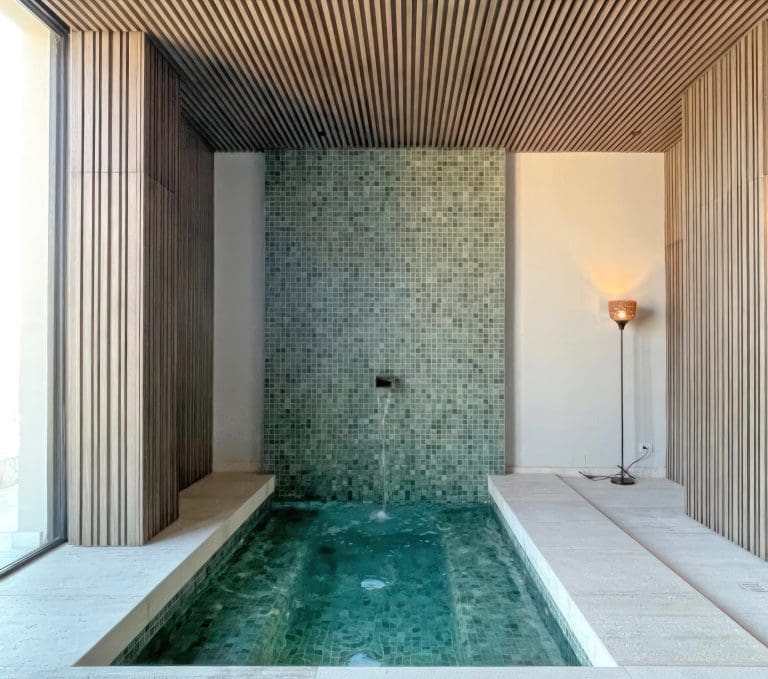 CREATOR: gd-jpeg v1.0 (using IJG JPEG v62), quality = 82