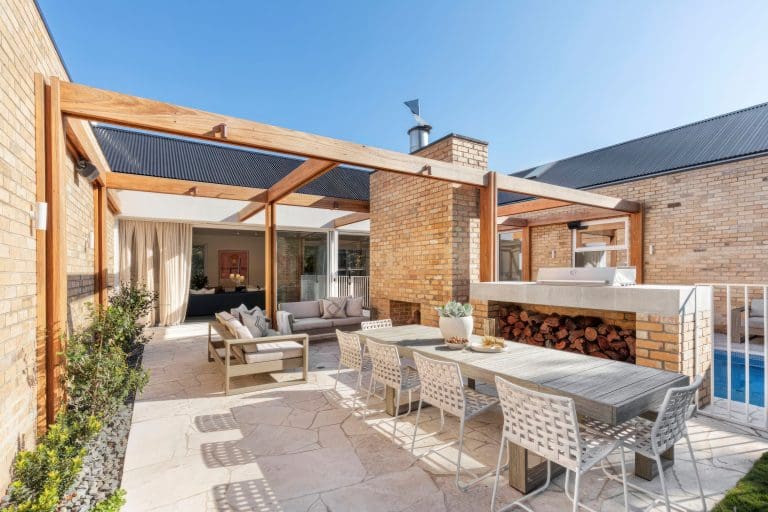 TUSCAN TRAVERTINE CRAZY PAVING_RMS TRADERS_ NATURAL STONE PAVERS & TILE SUPPLIER MELBOURNE (16)