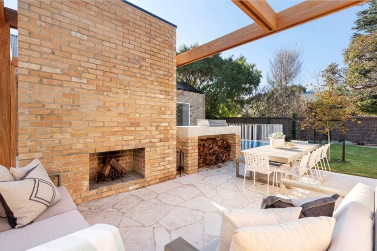 TUSCAN TRAVERTINE CRAZY PAVING_RMS TRADERS_ NATURAL STONE PAVERS & TILE SUPPLIER MELBOURNE (17)