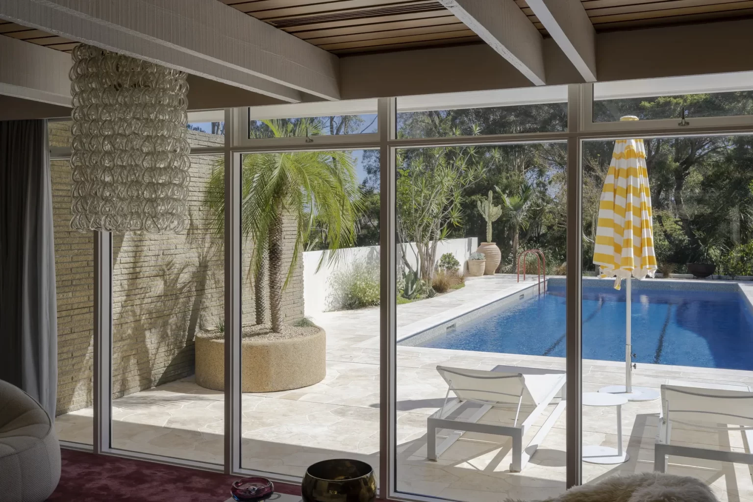 TUSCAN_TRAVERTINE_CRAZY_PAVING_RMS_TRADERS_NATURAL_STONE_SUPPLIER_MELBOURNE_002