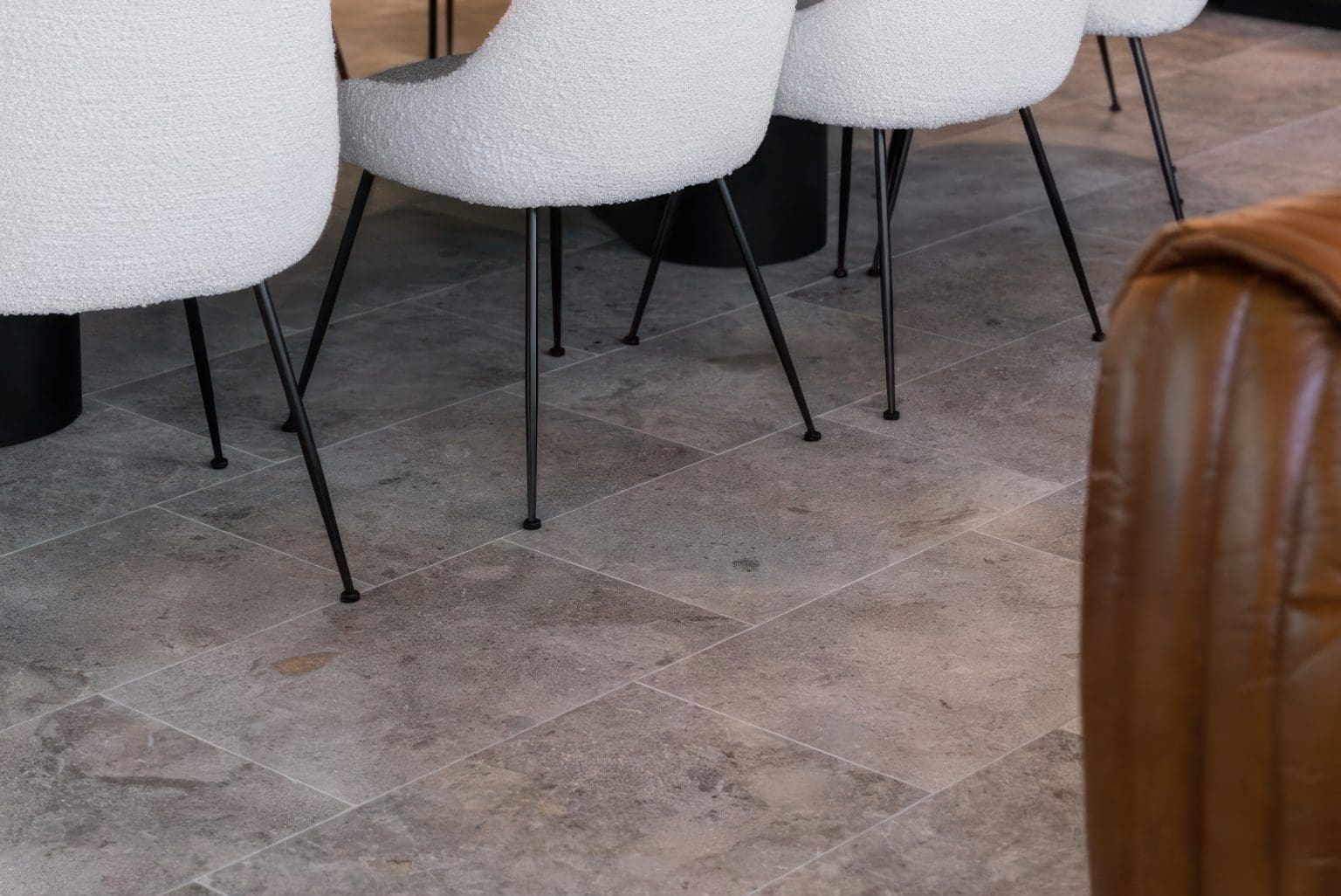 CARMEN GREY ANTIQUE LIMESTONE_RMS TRADERS_NATURAL STONE BATHROOM TILES SUPPLIER MELBOURNE (5)x