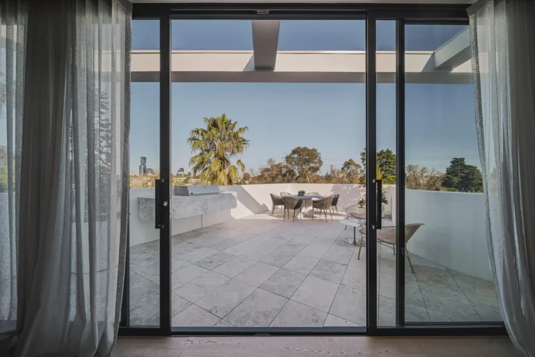 TUNDRA_LIGHT_SANDBLASTED_LIMESTONE_RMS_TRADERS (1)