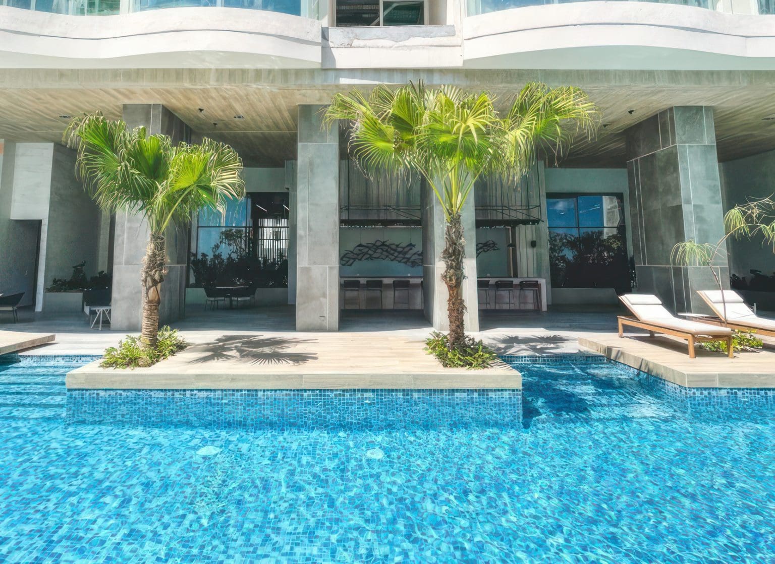 CREATOR: gd-jpeg v1.0 (using IJG JPEG v62), quality = 82